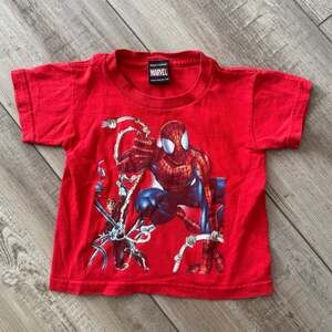 Vintage 2000’s Marvel Spider-Man Graphic Toddler T-Shirt